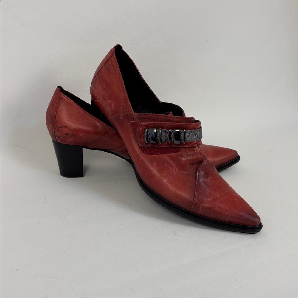 Red Leather Heels with Metallic Stap